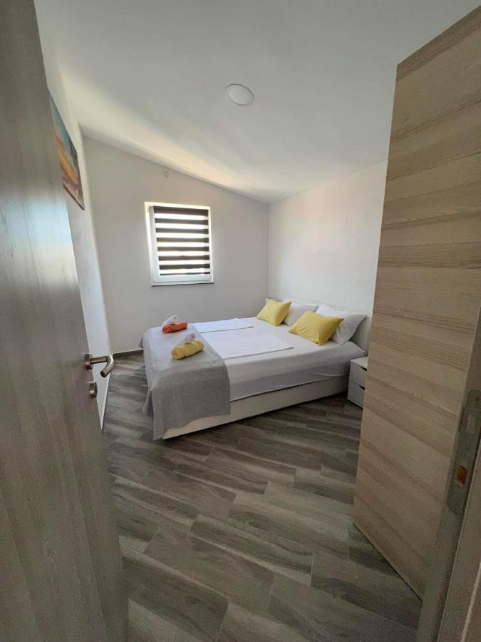 Apartment ˝Soleil˝ Vir Exterior foto